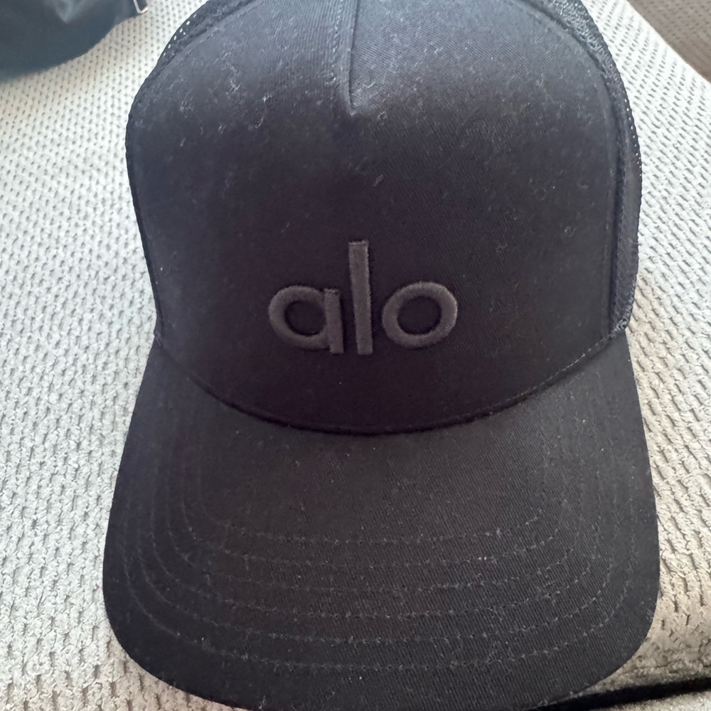 ALO Yoga Black Mesh Cap